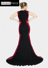 Load image into Gallery viewer, Red and Black Dress - Velmoft