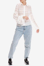 Load image into Gallery viewer, White Lace Blouse