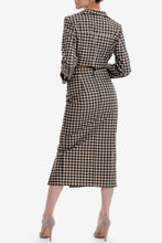 Load image into Gallery viewer, Deux Pieces - Blazer and Skirt