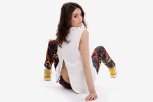 Load image into Gallery viewer, White Sweatshirt